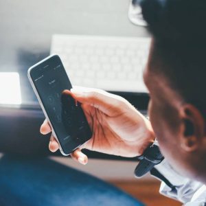 Ouvrir un compte bancaire en ligne sans justificatif : est-ce possible ?